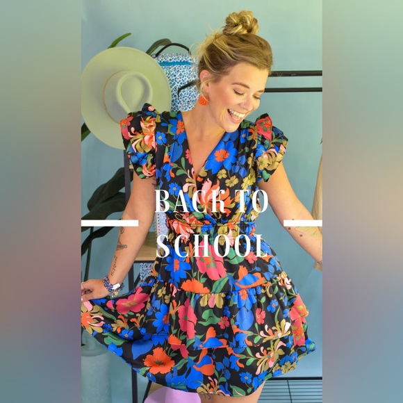 Entro small Floral Puff/ruffled Sleeve tiered skirt V- neck mini Dress - Picture 2 of 5